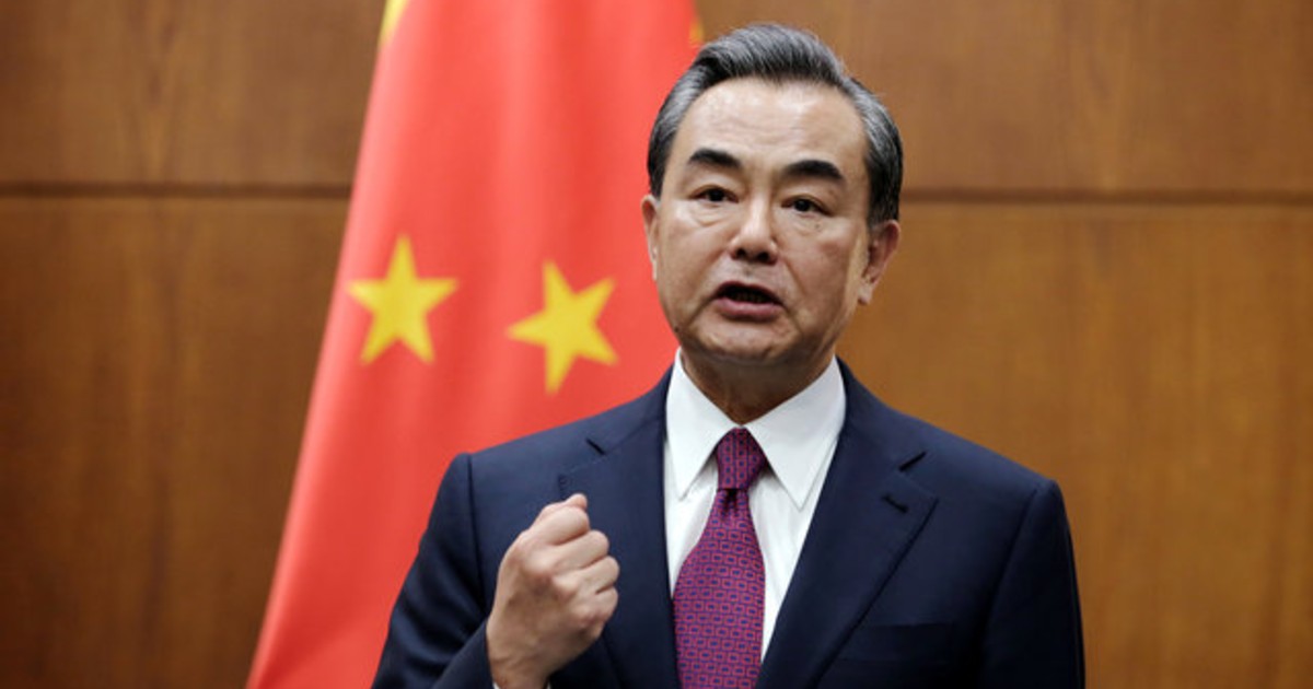 中国外交部长王毅:中美关系不能因存在分歧走向对抗